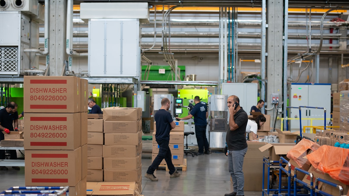 Supplier managing incoming orders on WhatsApp